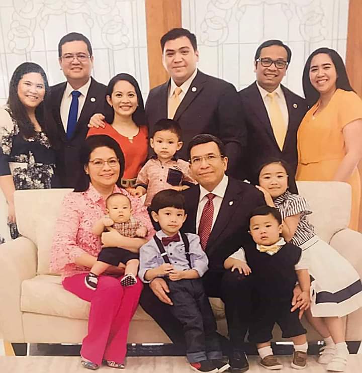 RandyEmbac4's tweet photo. Happiest Birthday po Ma'am Lynn V.Manalo!  May Our Lord God continue to shower you His bountiful blessings po and keep you and the entire family in His Loving Care.  We love you very much po!!! ❤❤❤

And also HAPPY WEDDING ANNIVERSARY po to Ka Gemma and ka Jojo De Guzman! ❤ https://t.co/Yx7tbDu2g3
