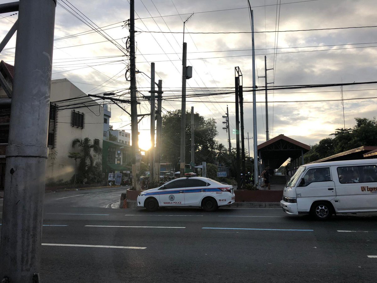 ManilaPIO's tweet photo. Good morning from the nation’s capital! Here’s a view of España Boulevard on this Monday, December 2, 2019. | @sarchavez

#BagongMaynila https://t.co/YWohEQGt6p
