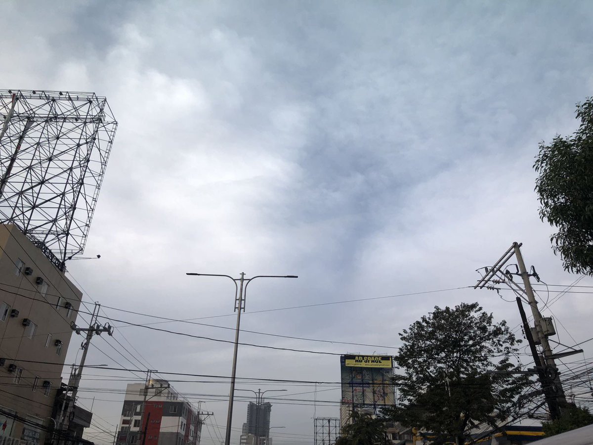 ManilaPIO's tweet photo. Good morning from the nation’s capital! Here’s a view of España Boulevard on this Monday, December 2, 2019. | @sarchavez

#BagongMaynila https://t.co/YWohEQGt6p