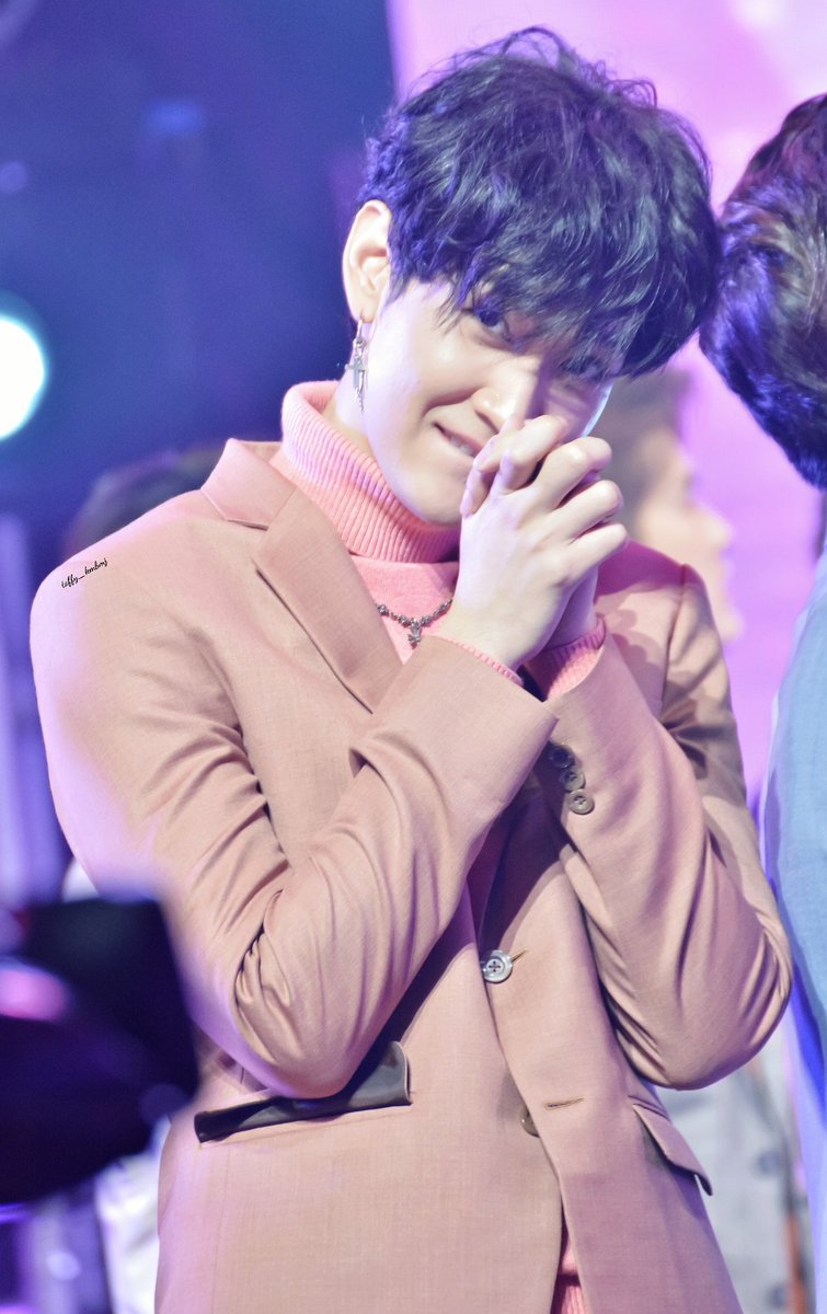 toffy_kmbmj's tweet image. ลุ้นหนักกว่าผู้เข้าแข่งขันก็คนนี้
#ขุณขิมมอญ
#ปารูปให้คิมเซฟ
#Superboyprojectfinalweek