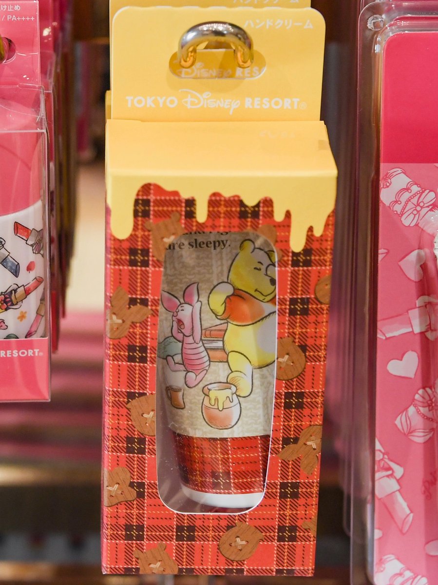 Mezzomikiのディズニーブログ Twitterren はちみつ チェック柄がかわいい 東京ディズニーランド くまのプーさん グッズ お土産 ハンドクリーム オイルリップ リップグロス 本日発売 詳しくは T Co Xdtbqrnti1 Mezzomikiのディズニーブログ Twitterren はちみつ チェック柄がかわいい 東京ディズニーランド くまのプーさん グッズ お土産 ハンドクリーム オイルリップ リップグロス 本日発売 詳しくは T Co Xdtbqrnti1