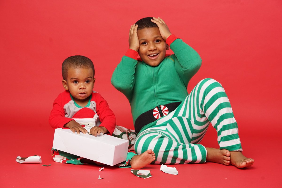 saychphotos's tweet photo. I few pics from a christmas themed shoot with my babies. #Kashton #Boogie
===
Want a shoot with your babies or a family, let me know @saychphotos #SayCheese #Atlanta #Christmas #ChristmasinATL #XmasPics #Christmas https://t.co/oFUeGvLr6A