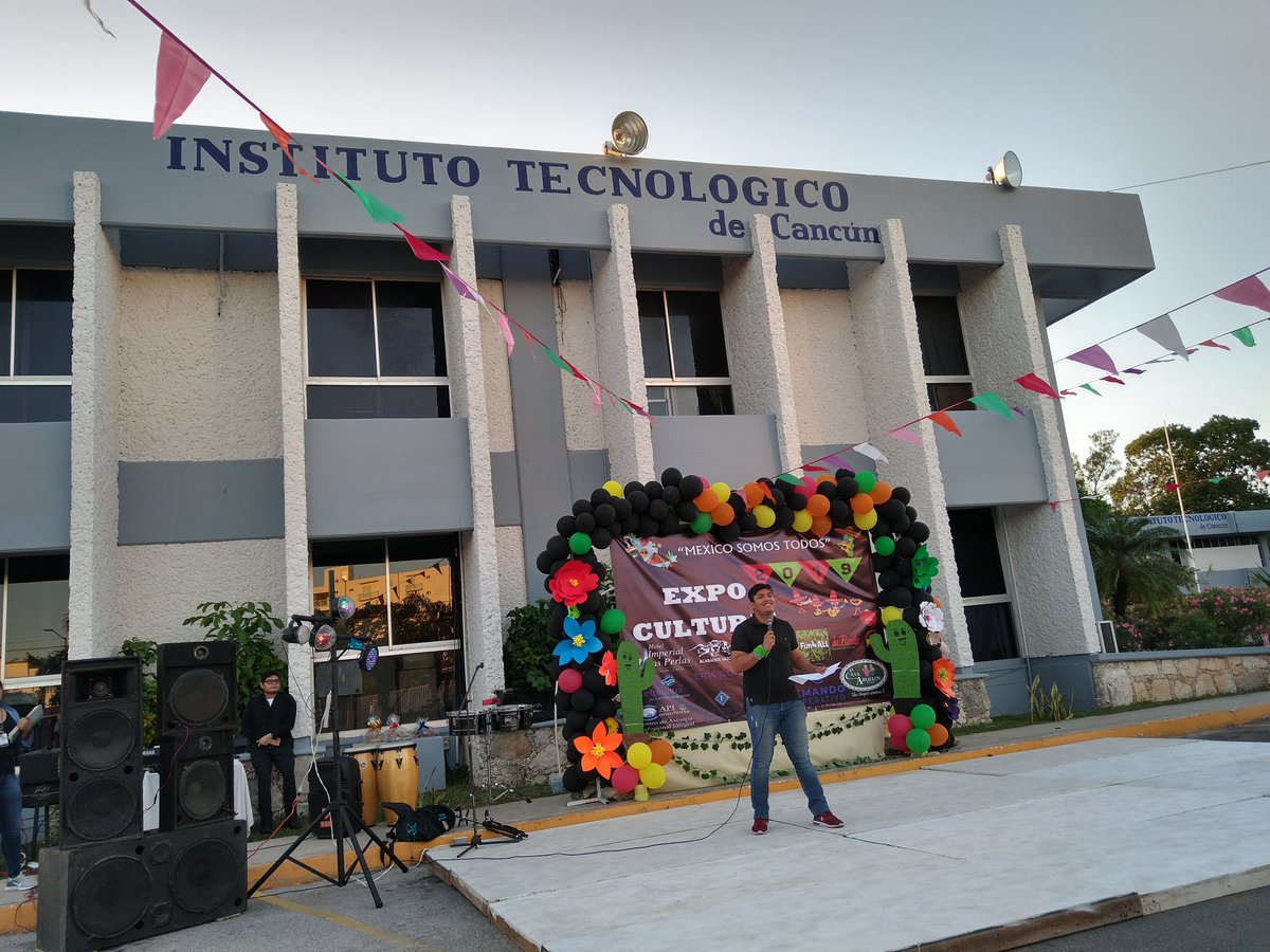 Inicia el evento #ExpoCultural #México en el @itcun coordina la Mtra. <a href="/EMERYMEDINA/">EMERY MEDINA</a>  #PatrimonioTurístico   #MuestraGastrónomica #Artesanias #Danza #TrajesTípicos <a href="/Du_Qui/">Oscar Duran Quiñones</a> #OrgulloTucan <a href="/chetubien/">Comunidad Chetubien</a> <a href="/cancunmio/">CancunMio.com</a> @melissajuarez__ <a href="/cristinazuetar/">Cris</a> <a href="/AlisonCraft_mfc/">alison 💕</a>