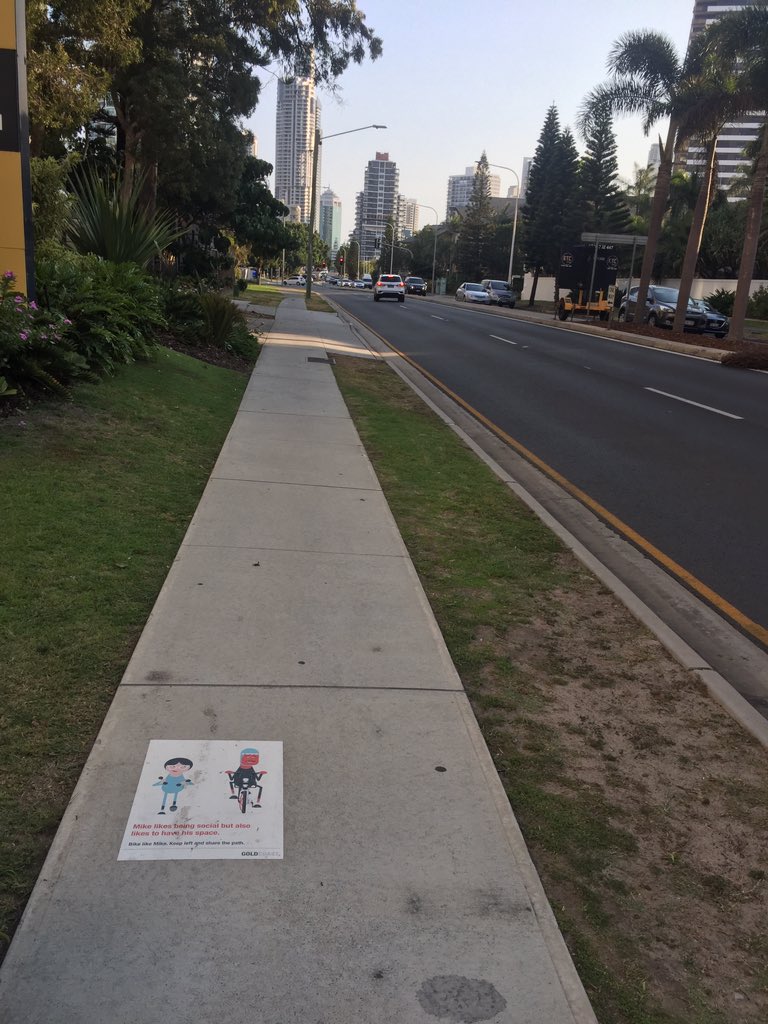 PerassiLuisina's tweet photo. This is the sidewalk today (Ferny Avenue between Ocean Ave. and Pandanus Ave.) https://t.co/HHKgTHezGF