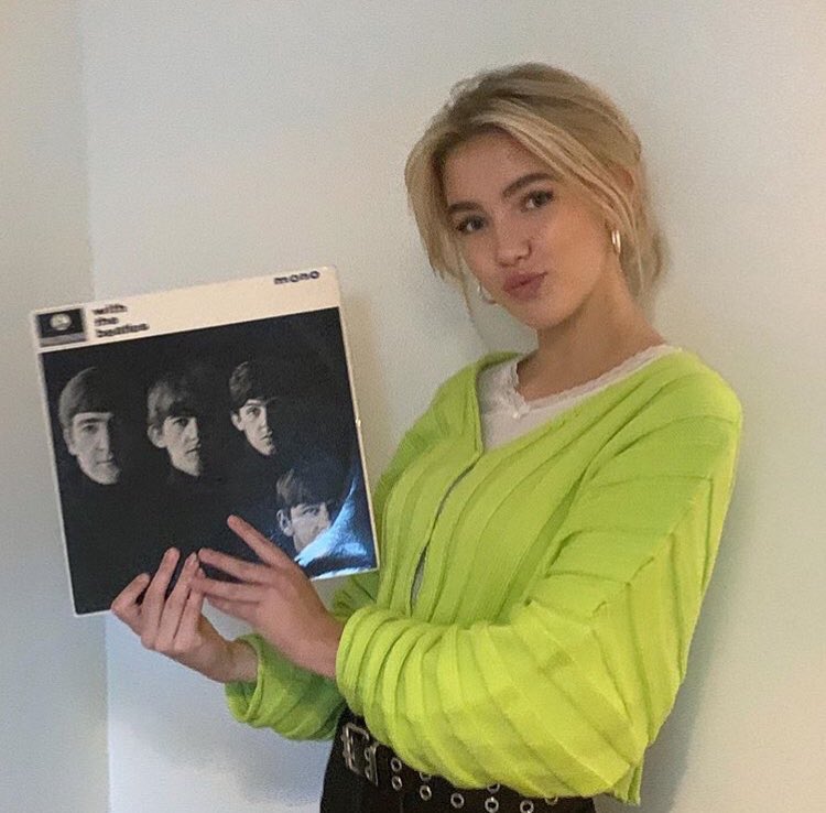 steIIauris's tweet image. .    
                    ˗`ˏ  𝐬𝐭𝐞𝐥𝐥𝐚 𝐮𝐫𝐢𝐬  ˎˊ˗  
                            𝘣𝘪𝘴𝘦𝘹𝘶𝘢𝘭
                            𝘯𝘪𝘯𝘦𝘵𝘦𝘦𝘯
                    𝘴𝘵𝘢𝘯𝘭𝘦𝘺 𝘶𝘳𝘪𝘴’𝘴 𝘴𝘪𝘴𝘵𝘦𝘳
                              𝘪𝘵 𝘰𝘤