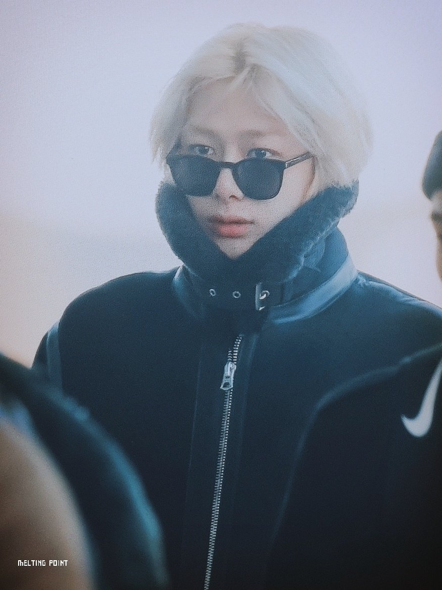 MeltingPoint_hw's tweet photo. 191202 #형원 #HYUNGWON #몬스타엑스 #MONSTA_X @OfficialMonstaX https://t.co/HCJYXXkPxe