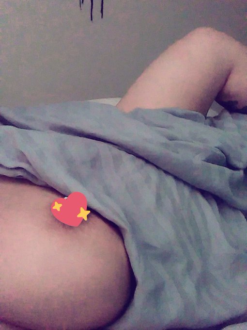 Ooze...twitch.... I SWEAR TO GOD IF YOU TOUCH YOUR PATHETIC COCK... 💸 Cashapp: Babycakes1Lyssa  Who wants<a href="/tag/paypig"class="tags"><span>#paypig</span></a><a href="/tag/rtgame"class="tags"><span>#rtgame</span></a><a href="/tag/finsub"class="tags"><span>#finsub</span></a>