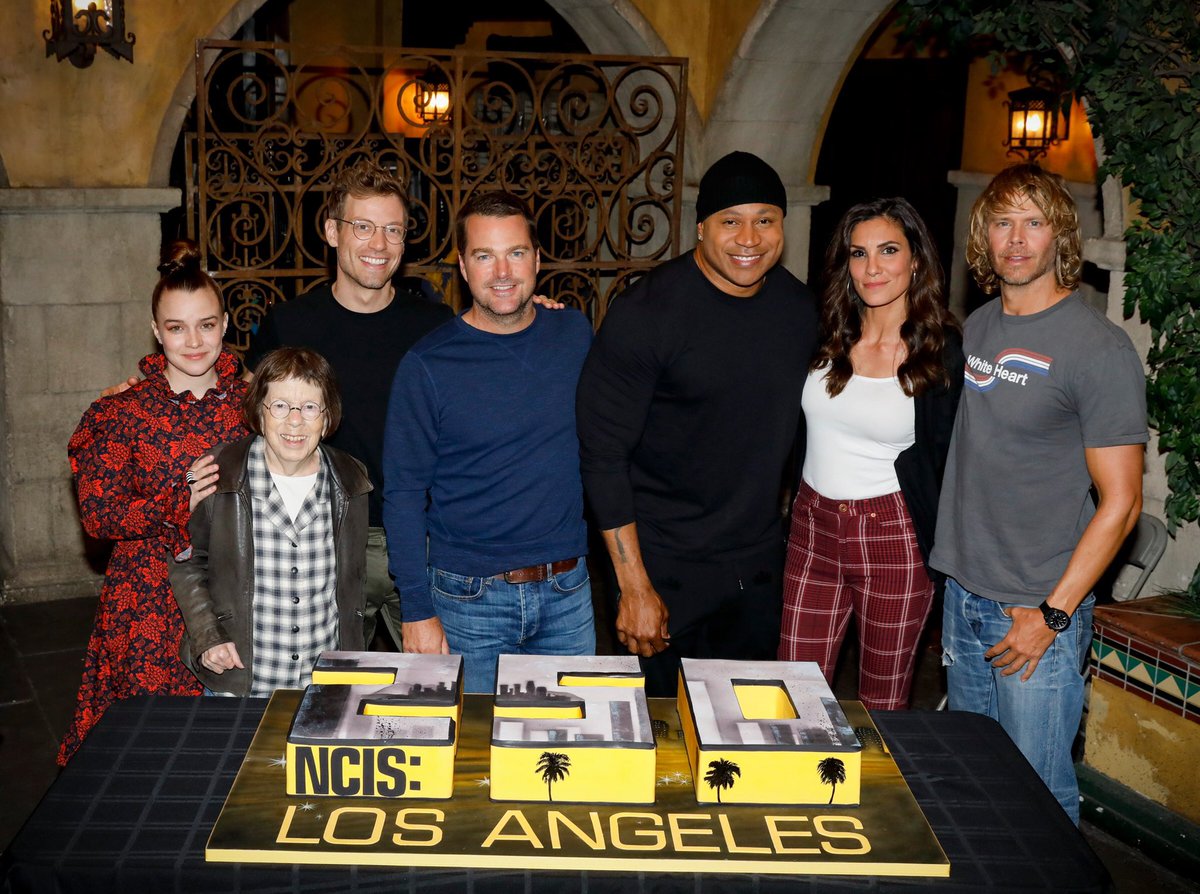 llcoolj's tweet photo. Tonight we air the 250th episode of #NCISLA!!! Grateful is an understatement. It’s our 11th season!! We couldn’t have done it without you!!! Proof that Dreams don’t have deadlines!! 💪🏾💪🏾💪🏾 https://t.co/UekMLBY131