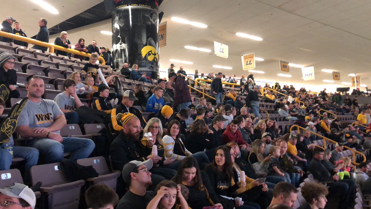 topdeck32's tweet photo. 70 People from Wapsie Valley Wrestling cheering on the Hawks tonight! #FightForIowa https://t.co/AyIAeIxx1q