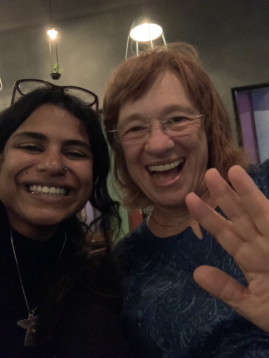 sarah_brinda's tweet image. It was especially lovely to meet @HelenPayne another #AuthenticMovement facilitator who also trained with my teacher @TinaStromsted in Tuscany over the years where I still go
