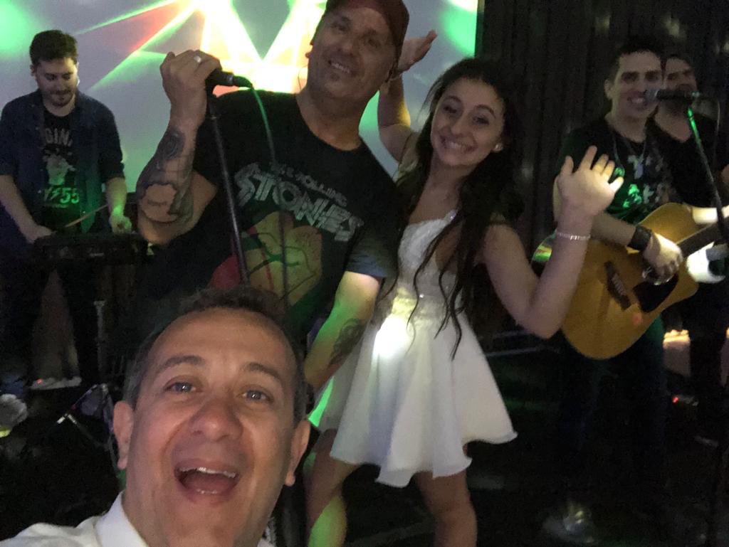 charlymunin's tweet photo. Gracias #lamacha nos divertimos mucho, cantamos y bailamos https://t.co/d1B7jZFgZi