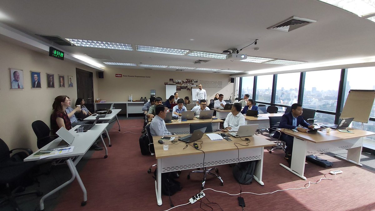 crianopa's tweet image. Exited to start  this week with spatial data of Cambodia exchanging experience and improving methodologies with Ministry of Agriculture, Ministry of Environment and Forestry Administration
@UNDP_REDDPlus @UNDPCambodia @FAOForestry @SERVIRGlobal @CIAT_Asia @yelenam @KarisTenneson