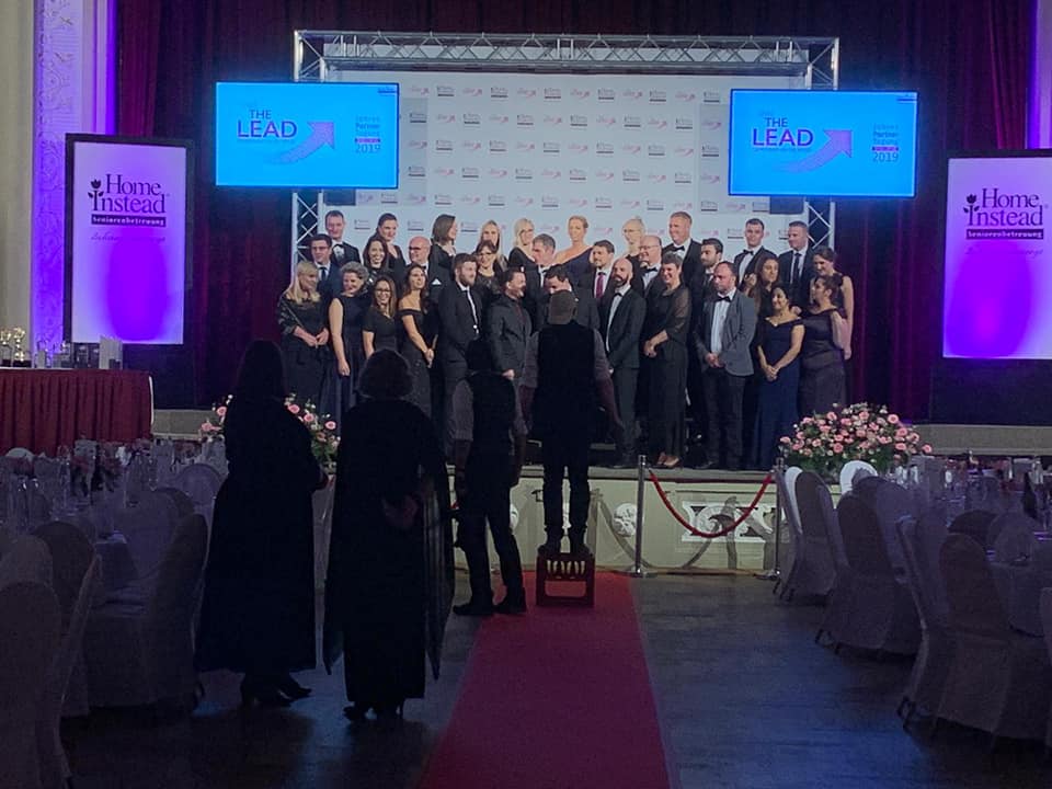 ATM_Events's tweet image. 100+ Telefonate und, 1000+ Kilometer und Mails und monatelange Vorbereitung machten die Gesamtorganisation der Jahrespartnertagung von Homeinstead Senior Care in Deutschland durch ATM Events zu einem rießen Erfolg.

 #Tagung #WorkingForTheBest #Homeinstead #eventsdiebegeistern