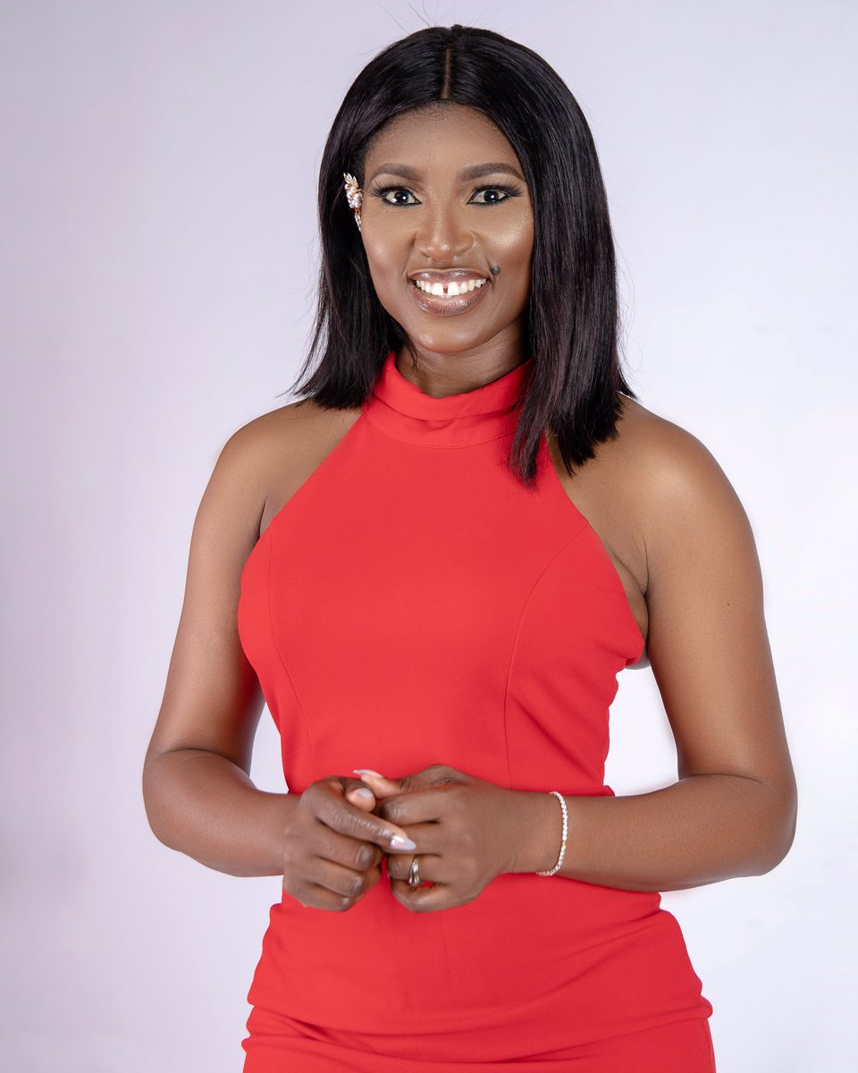 ufuomaMcDermott's tweet image. Welcome to the last month that leads to a new decade. Don't be afraid to push. It's never too late to try to get it.
A wise friend told me; In 5 years time, you'd realise that today was early. 
#HuesAtHome #SelfStyled
Make up by Abiodun
For @HouseofTara
Photo @ore007