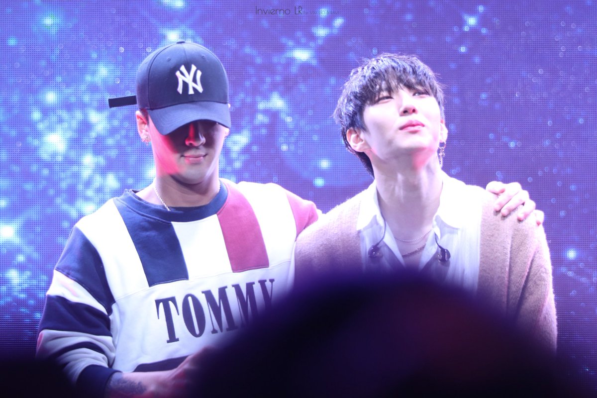 Invierno_LR's tweet image. 191201 All of me 밤공

사랑한 시간보다 사랑할 시간이 더 긴걸❣️

@JUNGTW_LEO
@RAVI_GTCK 

#LEO #레오 #RAVI #라비 #VIXX #빅스 #정택운 #김원식 #VIXXLR #빅스엘알 #12월꿈의밤 #All_of_me #우리의_사랑이_항상_택운이의_힘이되기를 #우리뮤즈_정택운_오래가자_정택운 #그루블린