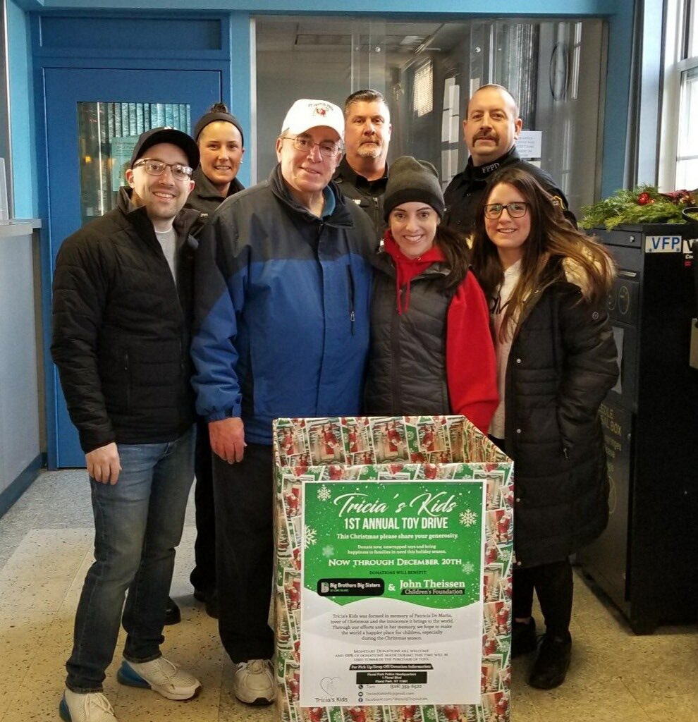 FloralParkPD's tweet photo. Former Floral Park Village Trustee Tom DeMaria and his son, daughter-in-law and daughter recently launched a Christmas toy charity in honor of his late wife Tricia. “Tricia’s Kids” will be accepting toys through December 20th. Collection box at FPPD HQ lobby. https://t.co/KjDv3JJLPt