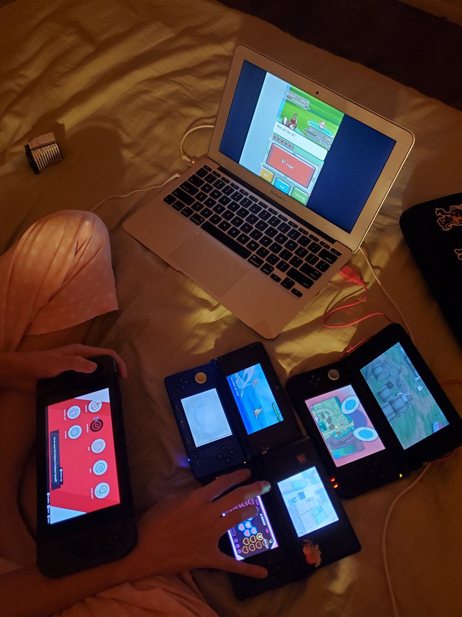 UDIXJWJEJ I WALK IN MY SISTERS ROOM AND SHES LEGIT PLAYING 5 POKEMON GAMES AT ONCE