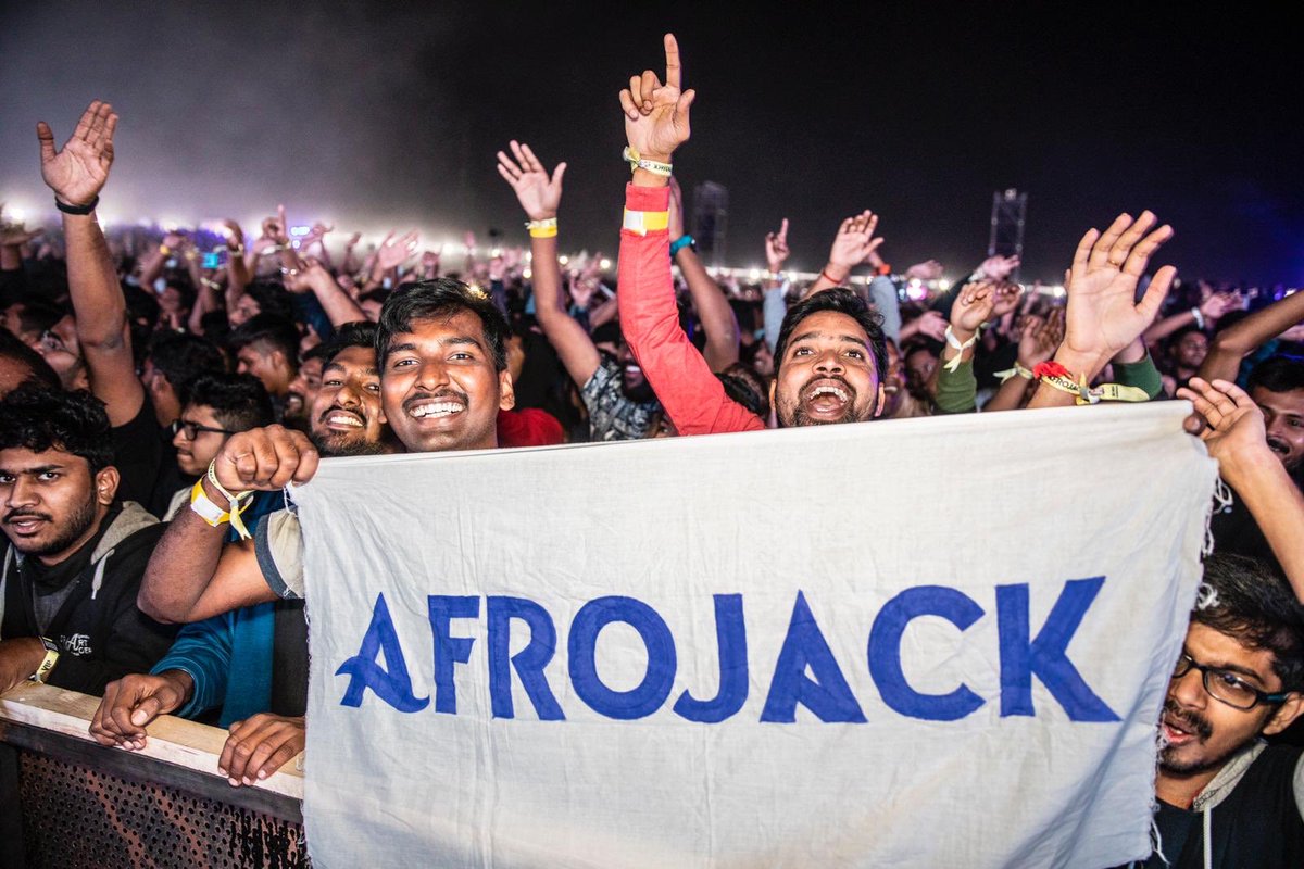Deejaysaikumar's tweet photo. Thank you๐๐ @afrojack ! For Calling out all #ATeam on the Stage! ๐ญ๐ Sending Loads of Love from #Hyderabad โค Come back ๐ To INDIA๐ฎ๐ณ #DLDKindia #DLDK @DLDK_OFFICIAL @AnnaAgency https://t.co/VWQIkOKlS2