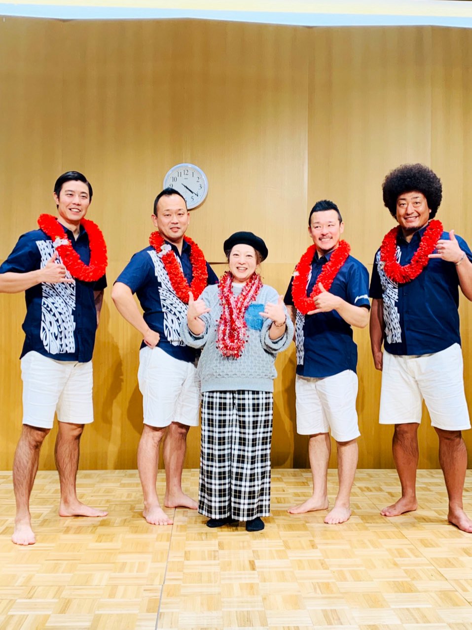 モハメド ヨネ ノアを見るならwrestle Universe フラダンス教室の発表会にて ステージデビュー 試合より緊張して 直前に振り付けが飛んだけど 曲がかかったらなんとか踊れたヨネ カネフラダンサーとしてこれからも精進します フラの師匠 ロドリゲス