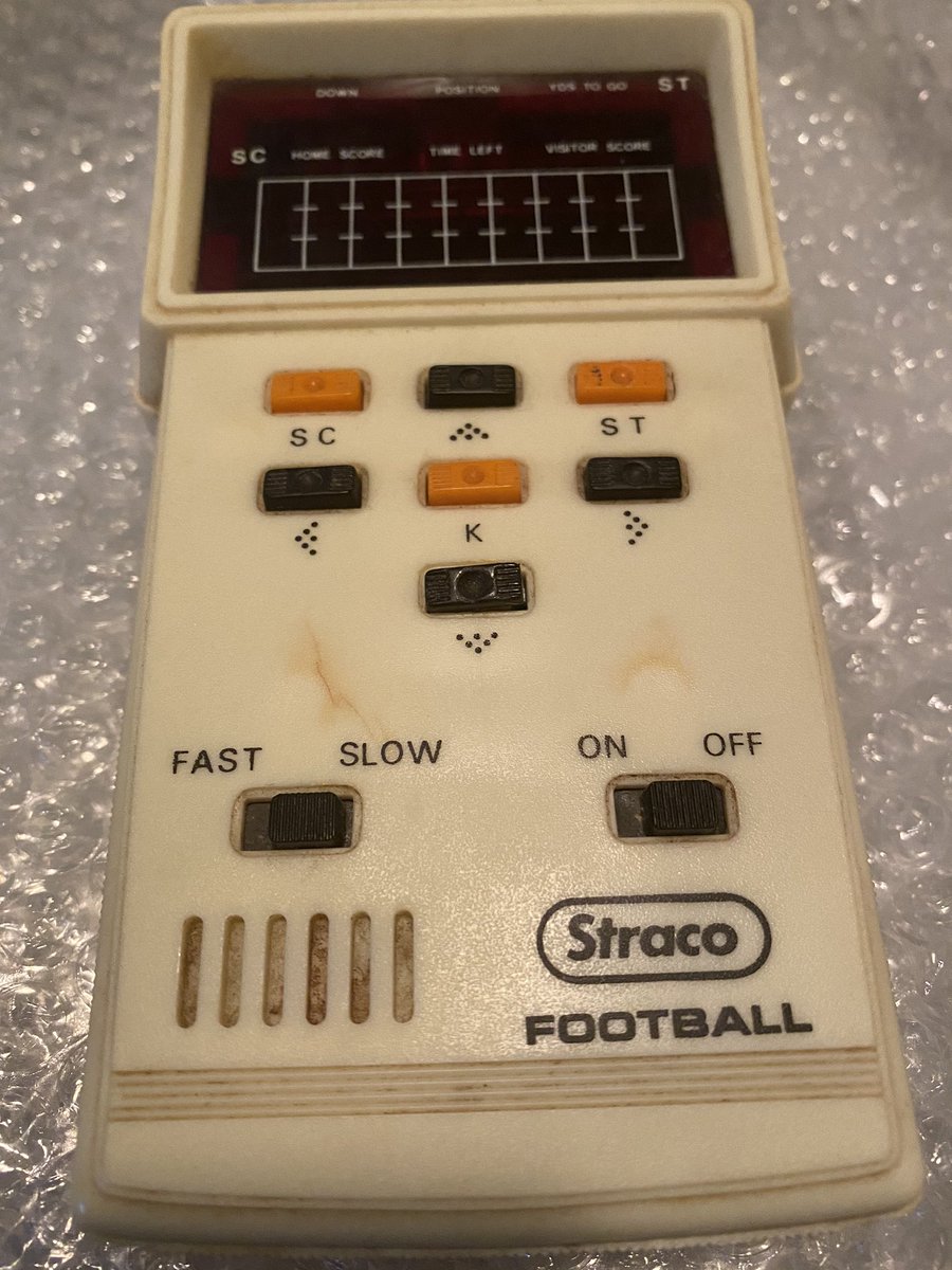 RetroChrome's tweet photo. @cyberat2600 Neither, Straco Football! Yeah I had never heard of it before I opened my Christmas present that year (so many years ago) Couldn’t pass , but you could run backward. Very helpful when trying to juke the opponent. https://t.co/B3Kr7MsM8U
