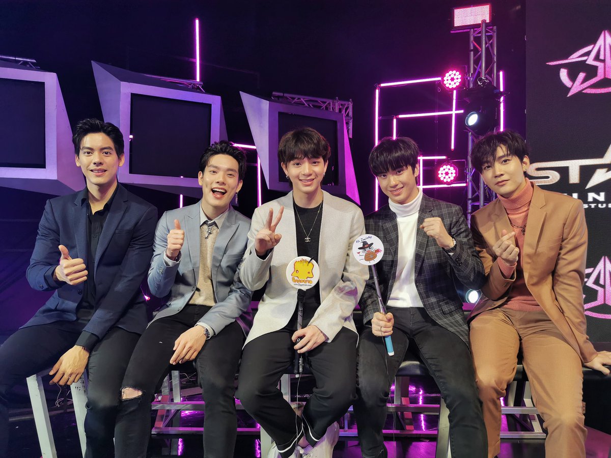 hizociety's tweet image. มาฟังความรู้สึกของ BIGBOY หลังจบการแข่งขันกันบ้างว่าเค้ารู้สึกอย่างไร พร้อมอัพเดตคอนเสิร์ตใหญ่ของพวกเค้า

youtu.be/6MuQRG9bLq0

#Superboyprojectfinalweek #SBFIVETheMoonlightConcert 
#SBFIVE #บาสเด็กอ้วนที่แท้จริง #พี่เตอร์สินกํา #TEeThanapon #เต้ติสชีวิตโลเทค #ขุนขิมมอญ