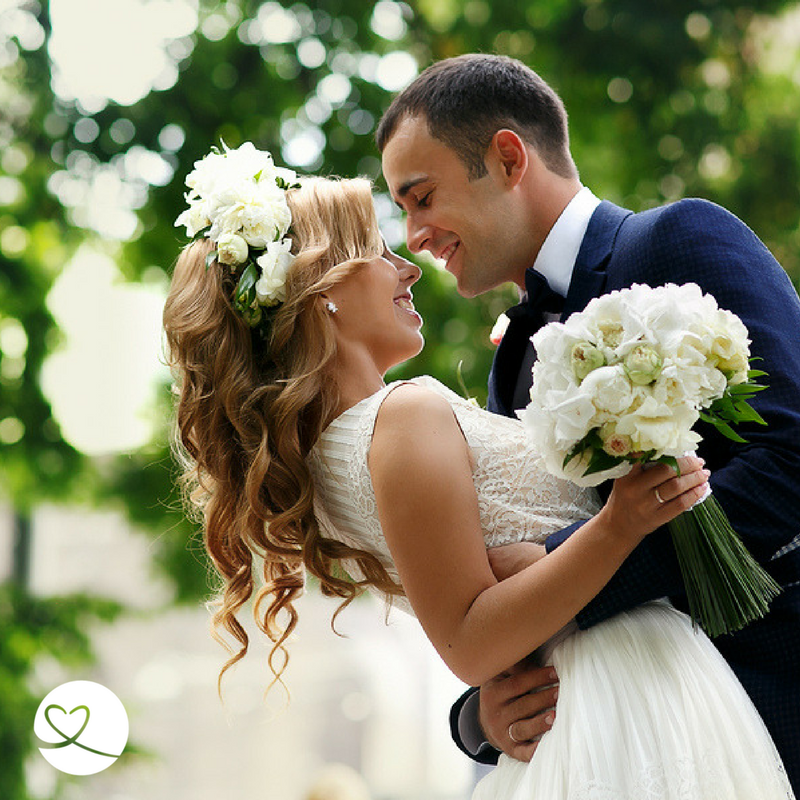 Looking for an outdoor venue with lots of options, check out Arrowwood Resort &amp; Conference Center at Cedar Shore. Speak with the professional at the January 19, 2020 GonnaGetWed Bridal Show held at the Denny Sanford PREMIER Center. Get your tickets here: ow.ly/qIXe50xjXh1