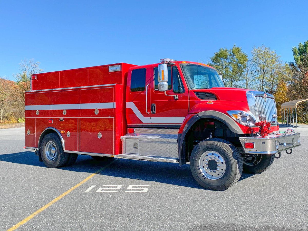 SBCOUNTYFIRE's tweet photo. New #SBCoFD @KMEFire Water Tender Spec Adopted. More info 👉🏼 https://t.co/Q2k4fDeXZn https://t.co/JuWSJ724d2