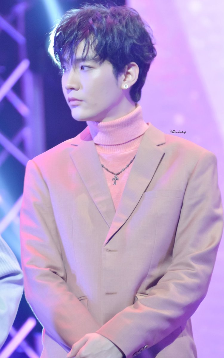 toffy_kmbmj's tweet image. ก็ยังเป็นเธอ..😝😋😋
#ขุณขิมมอญ
#ปารูปให้คิมเซฟ
#Superboyprojectfinalweek