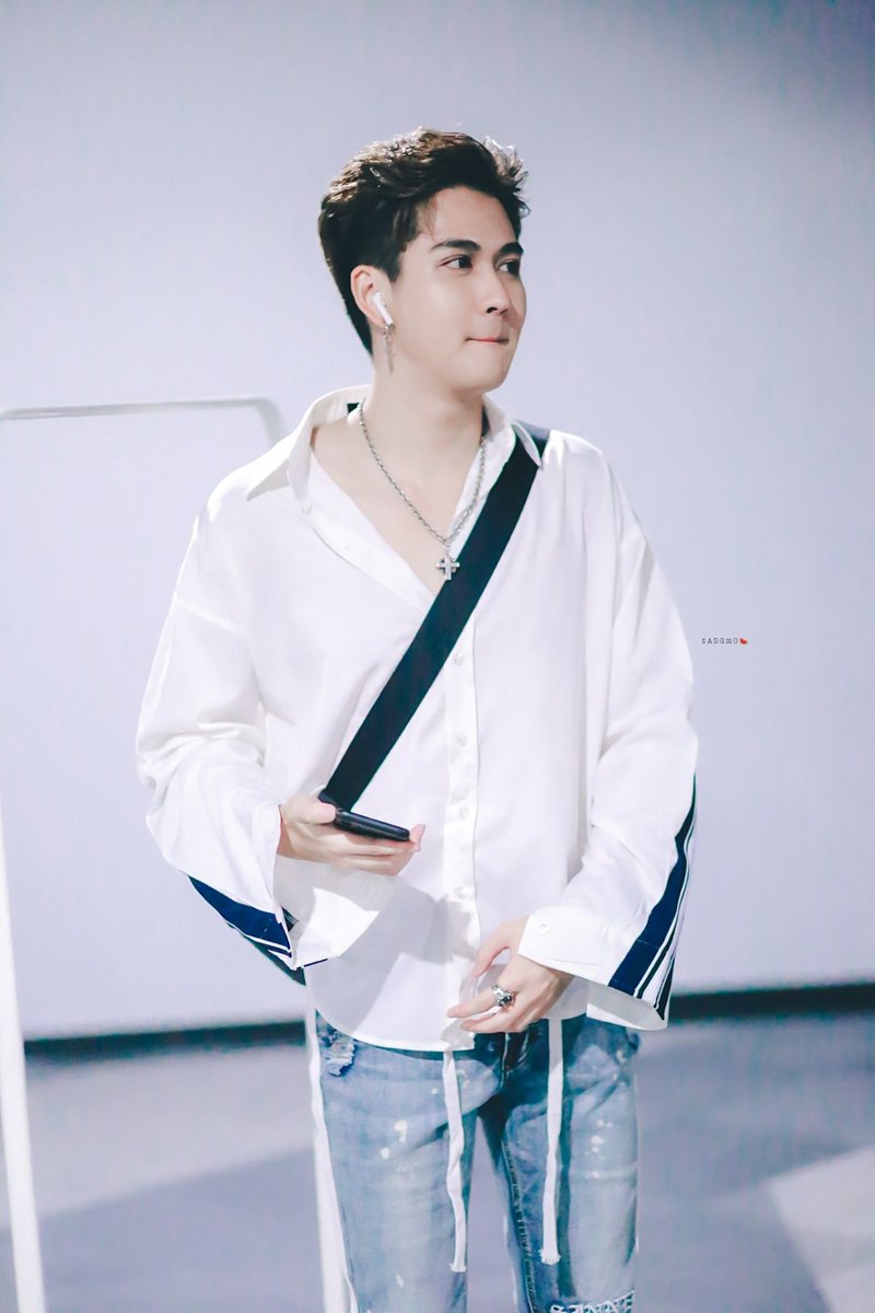 TANGMO__AS's tweet image. บ๊าย บาย นะ
#นัสยิ้มจิ้มแก้ม 
#Superboyprojectfinalweek 
#superboyproject 
@NTanadech