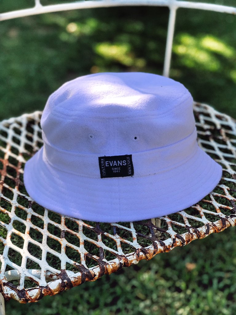 evans bucket hat