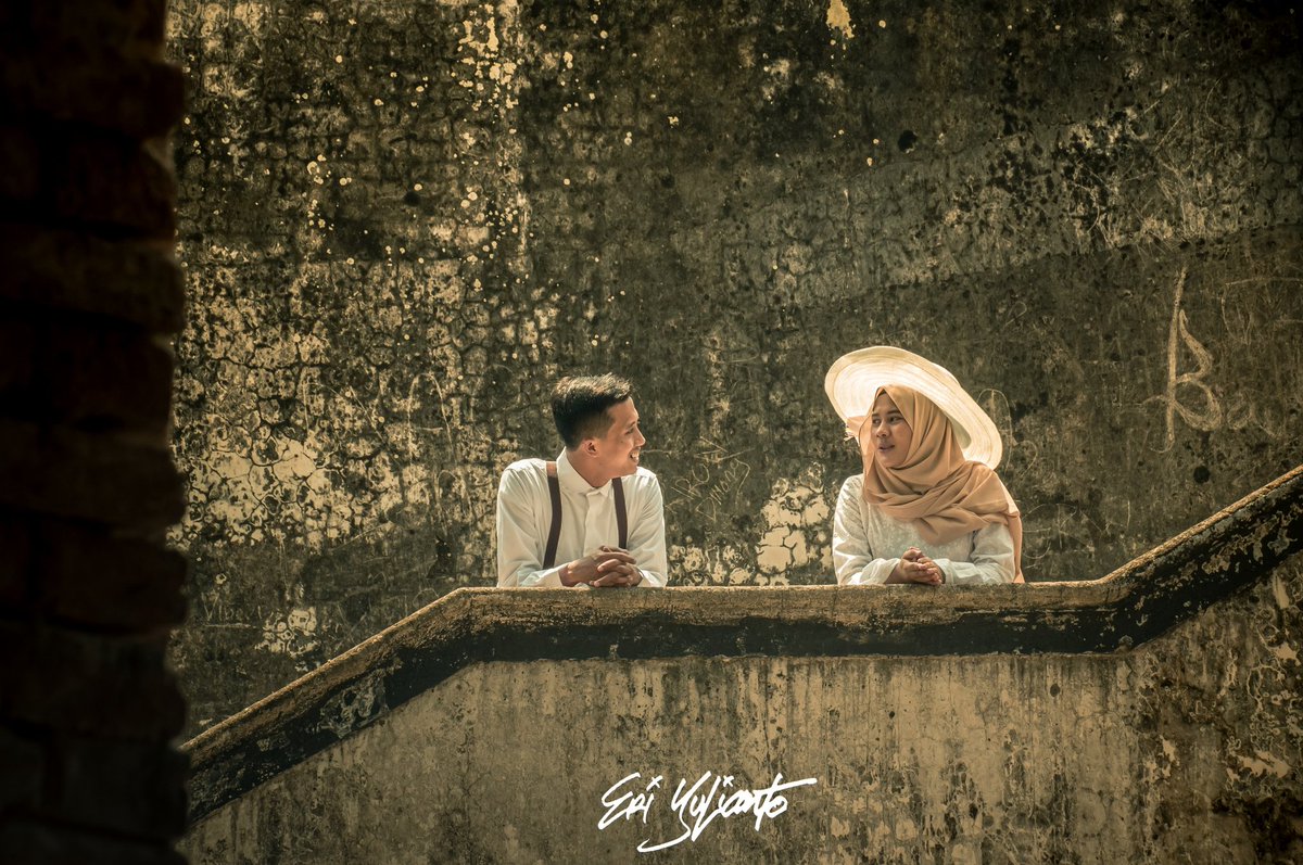 eri666y's tweet photo. Preweding Photo Session.
Benteng pendem #ngawi

#SonyAlphaIndonesia
#SonyAlpha
#prewedding
#photoshoot
#justmarried
#preweddingbojonegoro https://t.co/Y8LdIM5Hi7