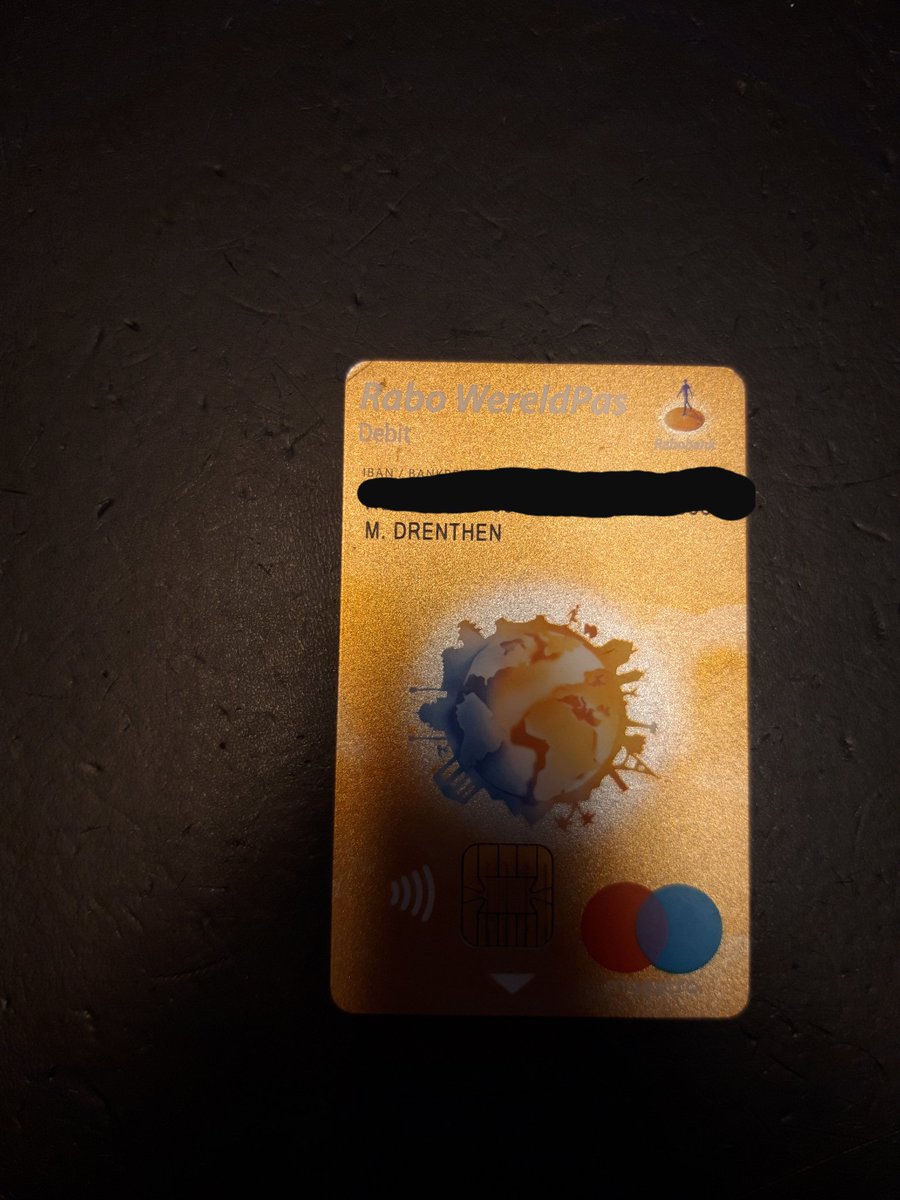 Bankpas gevonden bij de Intratuin in Apeldoorn op 30 november om 16:40u. Gaan we de eigenaar vinden? #bankpas #gevonden #delen #dtv #gezocht #kwijt #vinden #Apeldoorn <a href="/Rabobank/">Rabobank</a> <a href="/Intratuin/">Intratuin 🐝🌾</a>