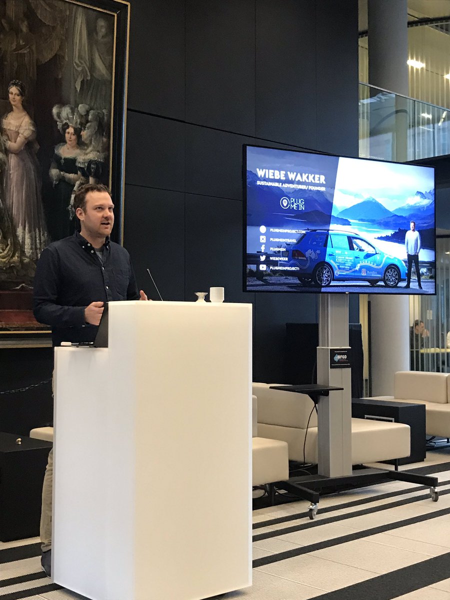 lvandenaarsen's tweet image. @KISIenW lunchlezing van ons eigen Behavioural Insights Team en Duurzame mobiliteit met @WiebeWkkr die met zijn @PlugMeIn_app duurzaam elektrisch rijden in de praktijk wilde laten zien. Met couchsurfing en crowdfunding dus via opladen in Scandinavië naar Sydney in de #bluebandit