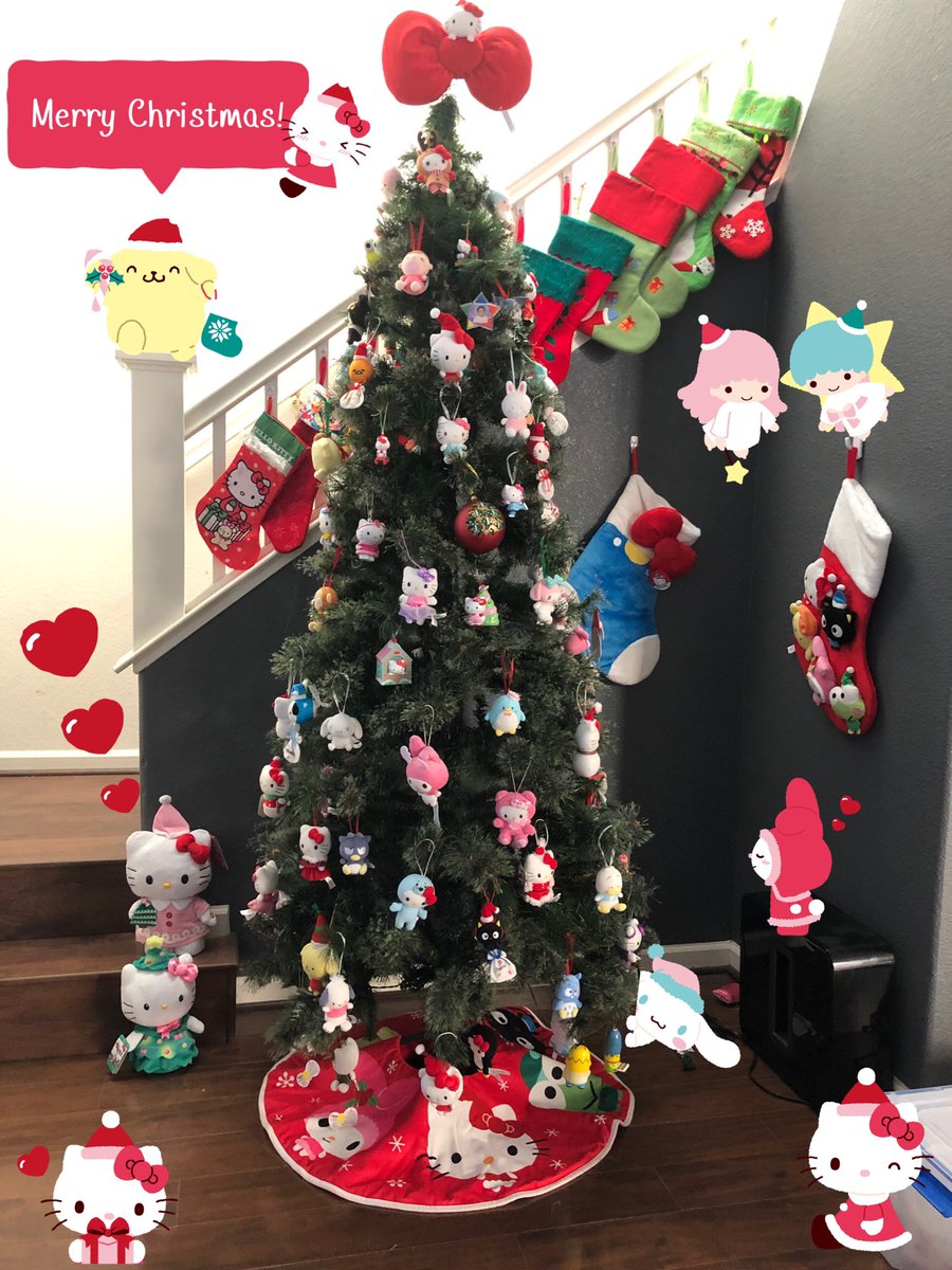 At last my Christmas tree is up❣️🎄#thefirstofdecember2019 #hellokitty #hellokittydecor #sanriocharacters #smallgiftbigsmile