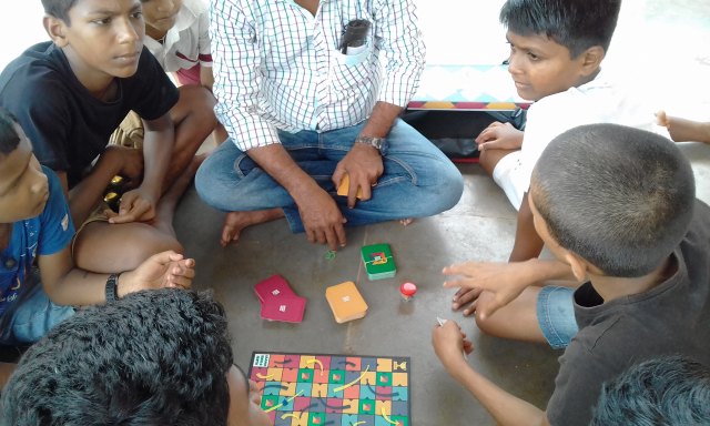 Preventing sexual violence starts with what we teach our boys! 

Arz NGO conducting session with boys from Birla slums in Vasco Goa about gender equality and child sexual abuse using play-way method.

@PrakashWKamat