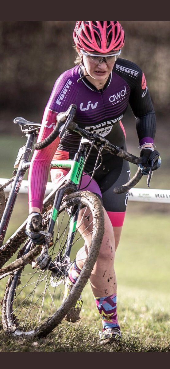 Tough race yesterday <a href="/BodiamCastleNT/">Bodiam Castle NT</a> and a great battle with <a href="/EmilyAshwood/">Emily Ashwood</a>. Happy to take the junior win 🎉 and 3rd in the women’s , 4th to Emily. Thanks <a href="/huw_williams1/">Huw Williams</a> for the lovely pic of me oh so happy 😂 @livAWOLSpokd @GetSPOKD <a href="/ForteSportsUK/">FORTE Sportswear UK</a> <a href="/LiFEResProperty/">LiFE Residential</a>