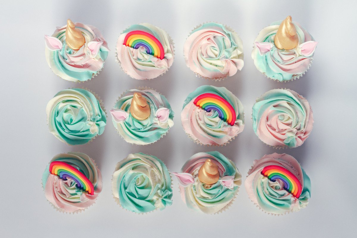 Wondering what to get your partner for Xmas? Take a look at these amazing #cakedecorating #courses in Bristol! All #glutenfree with #vegan options.
thelocalbakehouse.com/shop