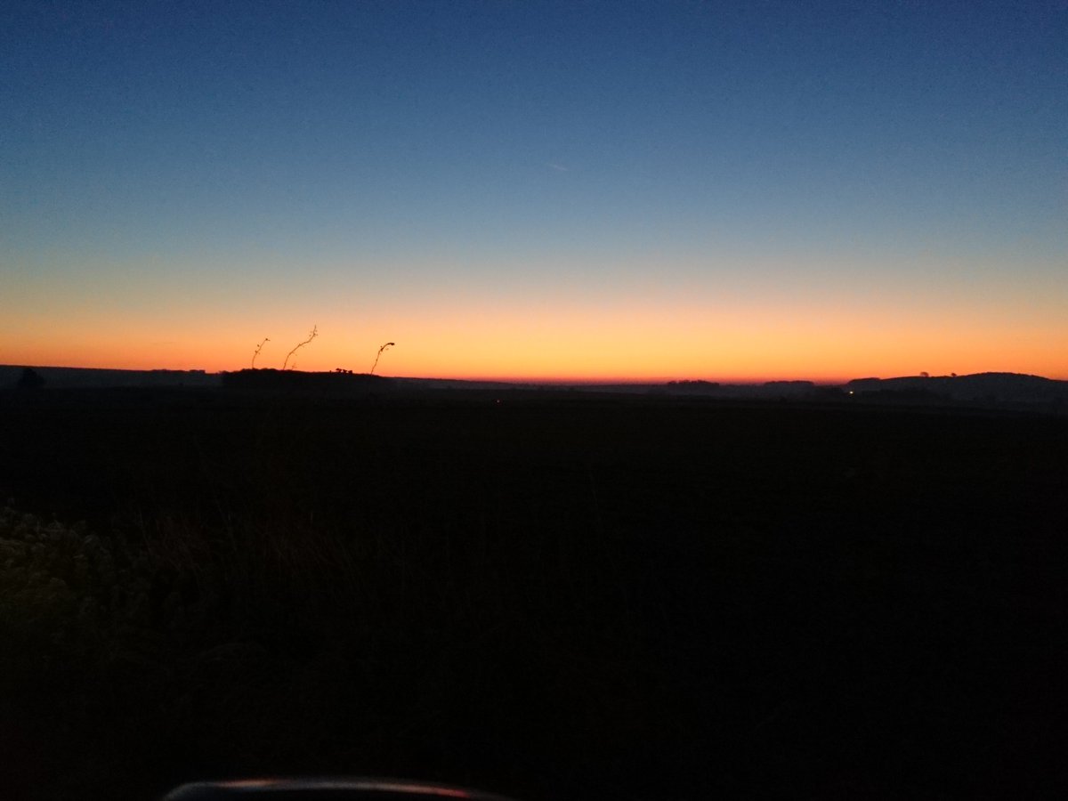 MoiWatson's tweet photo. @BBCRadio3 my view driving across Salisbury Plain as Beethoven 6th playing just after 7 o'clock news https://t.co/zEz6lFq0Fs