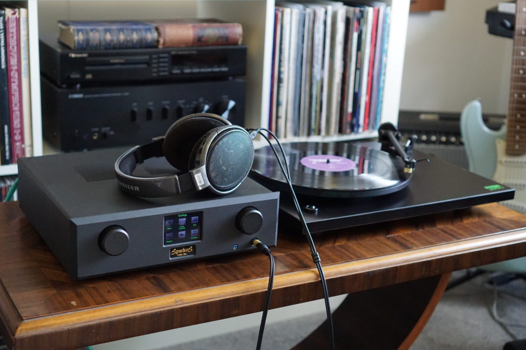 headfonia's tweet image. Matty is back on Monday with a fresh review of the @sparkoslabs Aries headphone amplifier.

It might not ring a bell yet but I bet you will be hearing about it more and more...

headfonia.com/sparkos-aries-…