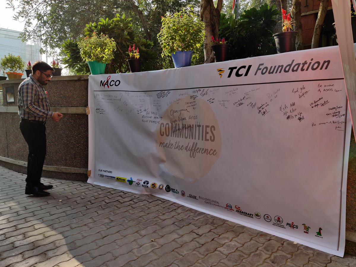 tcifindia's tweet photo. World's AIDS day celebration in TCI House. #TCIFoundation https://t.co/njXIXC0GNB