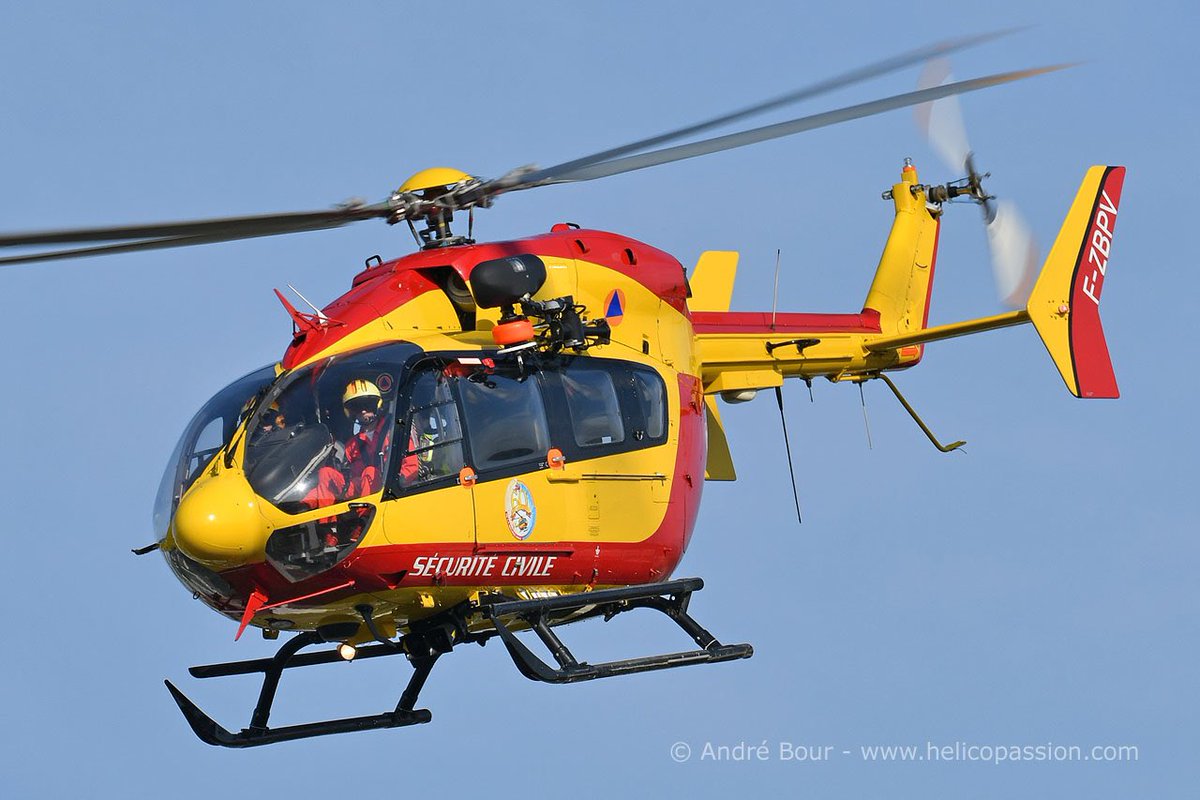 EKxNhFYXkAIAa8s?format=jpg&name=medium