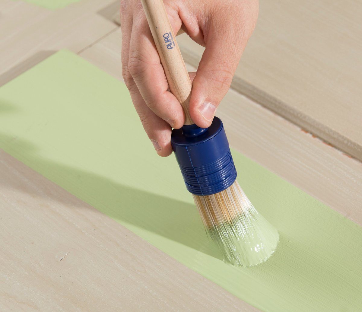 Authentische Farbtöne mit Qualität: Den neuen ökologischen COLOURS FOR LIFE Lack, matt gibt es in fast 800 Farbnuancen. Findet euren Lieblingston in der Farbauswahl. bit.ly/2D5TGBa #AURO #auronaturalpaints #coloursforlife #Lacke #DIY #renovieren #Trendfarben #lackieren