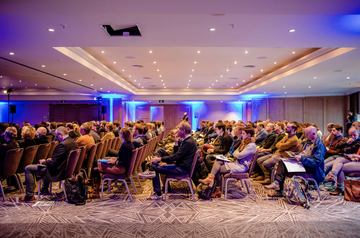 Op 12 december vindt #ManageIT2019 plaats, met als thema: “zijn open city-platformen de toekomst?” 📣 Zeticon, Platinum partner van ManageIT, maakt deel uit van een plenaire sessie waarbij Geert Mareels  ons #DAV verhaal voorstelt. 🔎Meer info via: buff.ly/2OYP4nD!