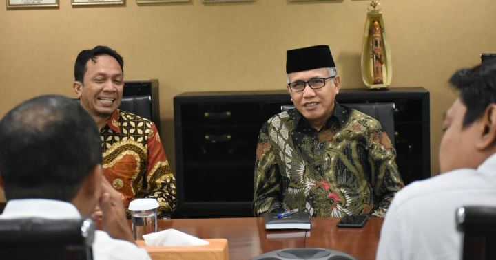 Bertemu Kepala BKPM, Plt Gubernur Aceh Nova Iriansyah Ungkap Penyebab KEK Arun Mandek dlvr.it/RKVch7