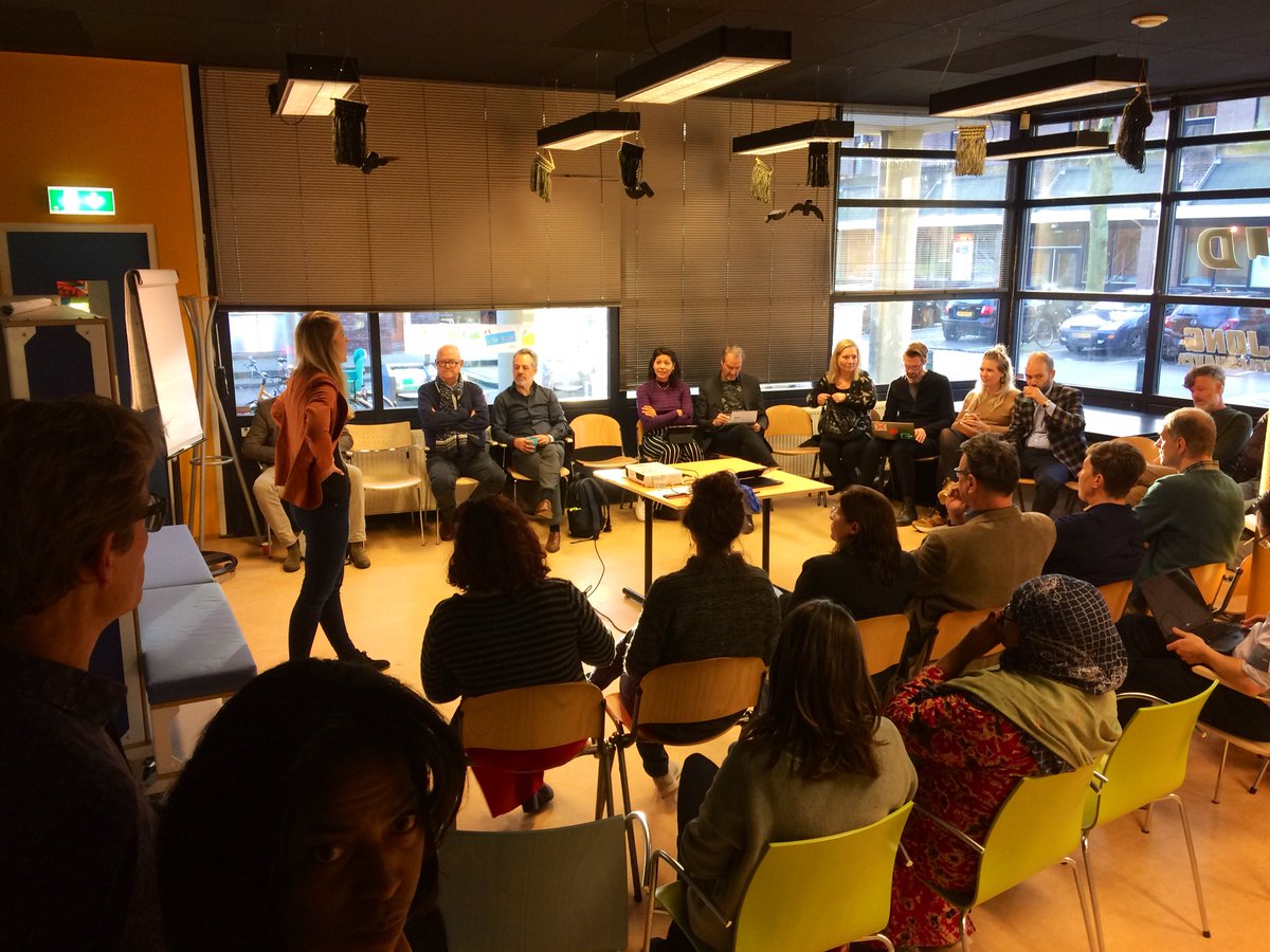 DHcooperatie's tweet photo. Wat is de samenhang tussen gezondheid, circulariteit, de markt, werk, duurzaamheid en het hart van de wijk? Er ontstaan steeds meer interessante dwarsverbanden tussen de verschillende Social Impact by Design teams #veerkracht https://t.co/YnmnlRb59e