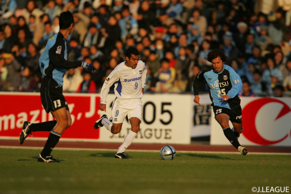 鹿嶋一郎 05年 の ガンバ大阪 Gambaosaka は 攻撃は最大の防御 と言わんばかりの半端ない攻撃力が光っていた Jリーグ Jleague J1リーグ J1league ガンバ大阪戦 川崎フロンターレ戦 川崎ｆ対ｇ大阪