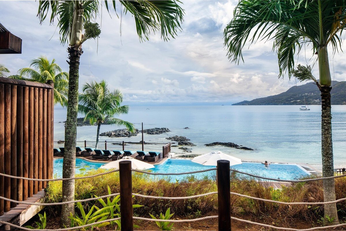 HelloMagSA's tweet photo. Set in tropical gardens overlooking a secluded cove, @LeMeridien Fisherman's Cove offers charmingly decorated beach side accommodation. @SeeSeychellesSA 

If that sounds like just what the doctor ordered then make sure you book your stay now for 2020!🌊

https://t.co/FJQYqvzdTh https://t.co/ysPkbvUivG