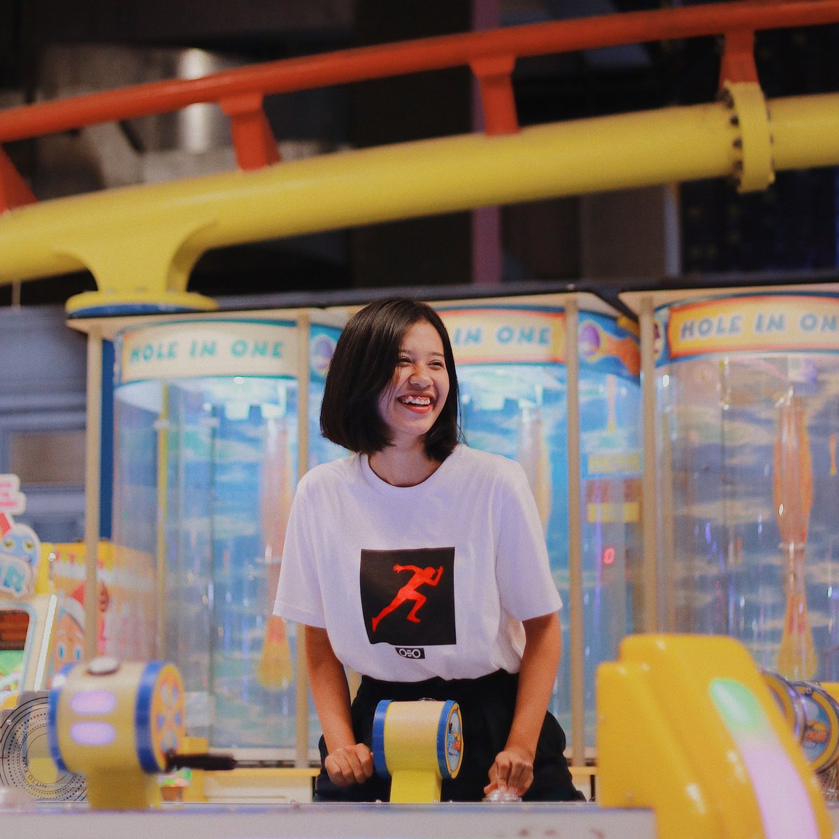 ModsicCreation's tweet photo. "Boxrun" T-Shirt.
For order and more info just contact us in bio sob!

Check our catalog page for detail @modsic.catalog

Talent: @bi.bil._
Shootby: @fathurrahmansuhanda &amp; @ibaalyusuf
#modsic #mdsc #localbrand #tshirt #clothingbrand #brandindonesia #clothingline #newarrivals https://t.co/FmK9QlHw22