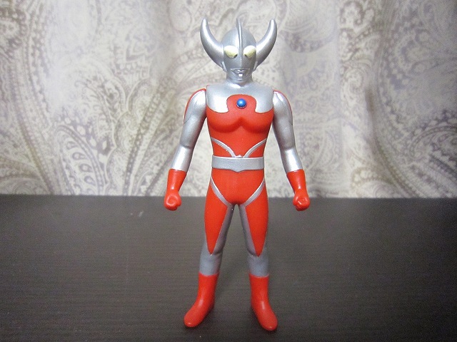 バンダイ製対決セット・ウルトラマンケン（「ウルトラ銀河伝説」登場