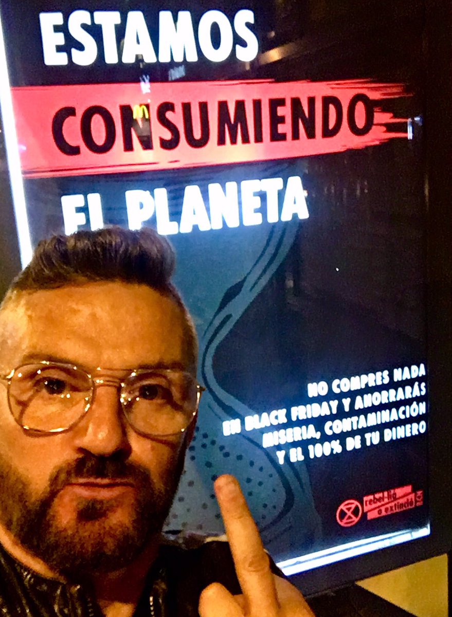 JoePortavella's tweet photo. Ara q ja ha passat, ho puc afirmar amb contundència: Ni 1 putu € gastat en compres de BLACK XUNGU FRIDAY 🤣🤣🤣💪 https://t.co/elKezVkBQF